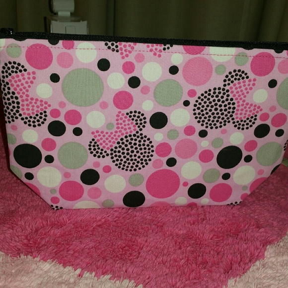 Handmade Minnie Makeup bag!๐๐ - Picture 2 of 3